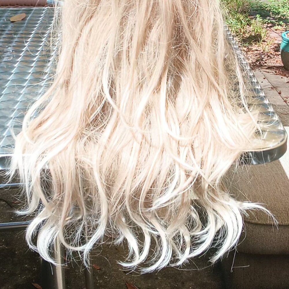 Womens 💗 Blonde And Brown Synthetic Ombre 26" Long Wavy Breathable Cap Wig 💗 - Picture 4 of 16